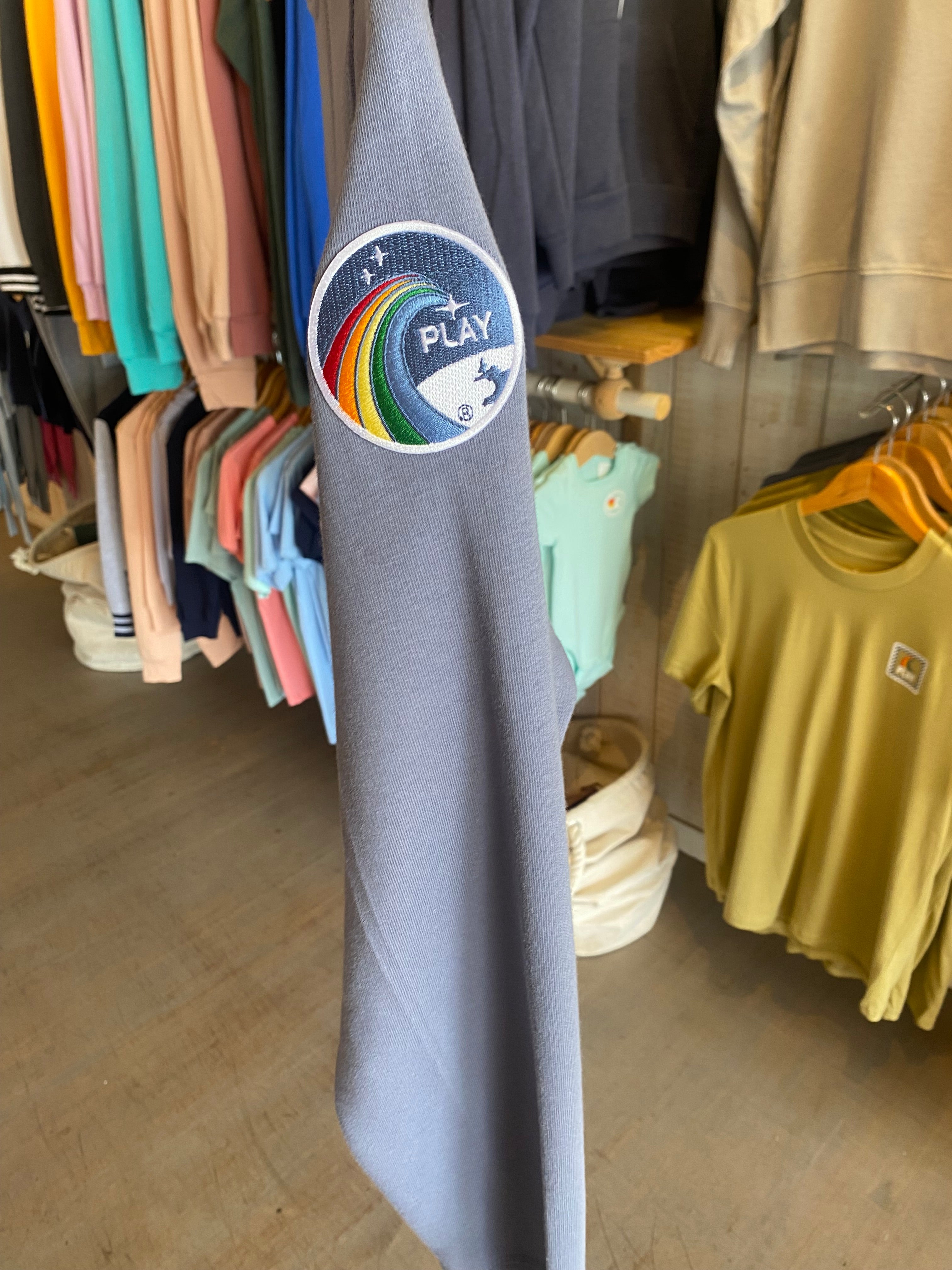 Sweat shirt gris bleuté patch nasa