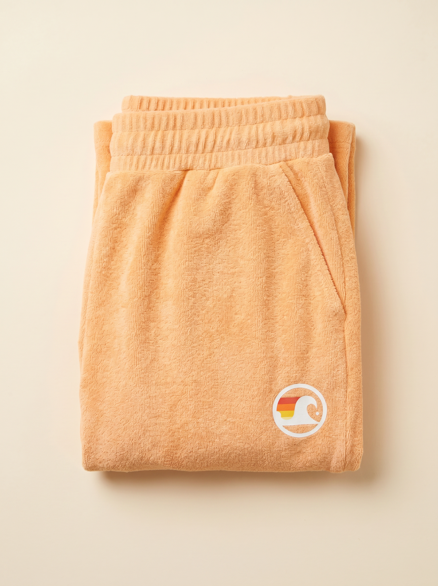 Short en éponge orange éclatant